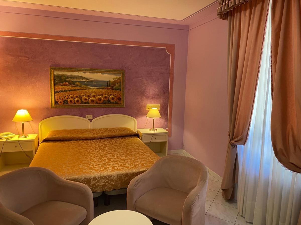 Hotel La Torre Castiglione del Lago Exteriör bild