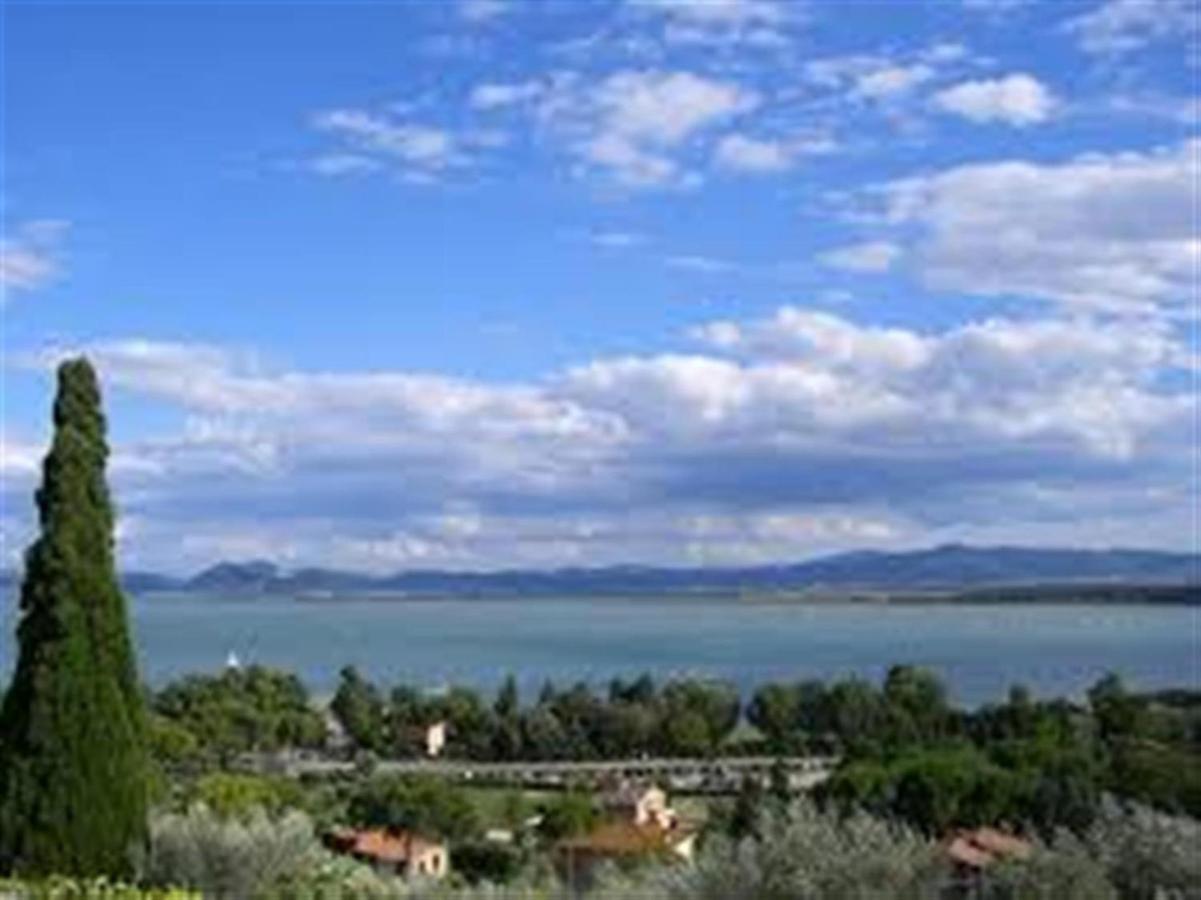 Hotel La Torre Castiglione del Lago Exteriör bild